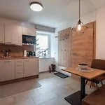 Haus Kulala - Stilvolle Zwischen Bergen & Afrikanischem Flair