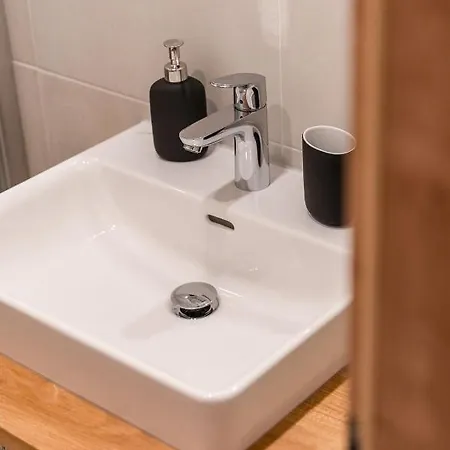 Haus Kulala - Stilvolle Zwischen Bergen & Afrikanischem Flair