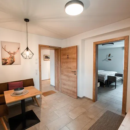 Apartamento Haus Kulala - Stilvolle Zwischen Bergen & Afrikanischem Flair Kaprun