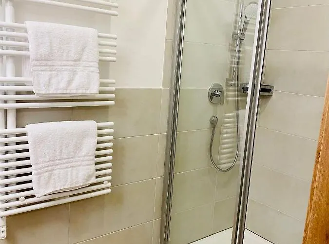 Haus Kulala - Zentrale In カプルーン