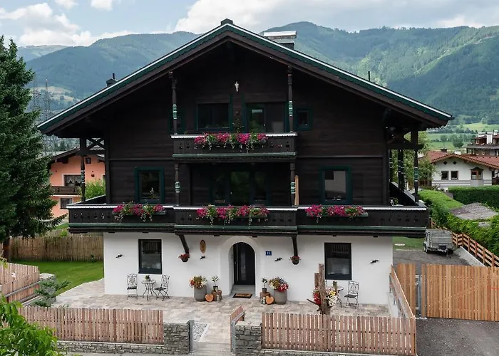 Haus Kulala - Zentrale In * カプルーン