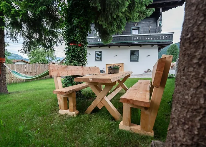 Haus Kulala - Zentrale In カプルーン